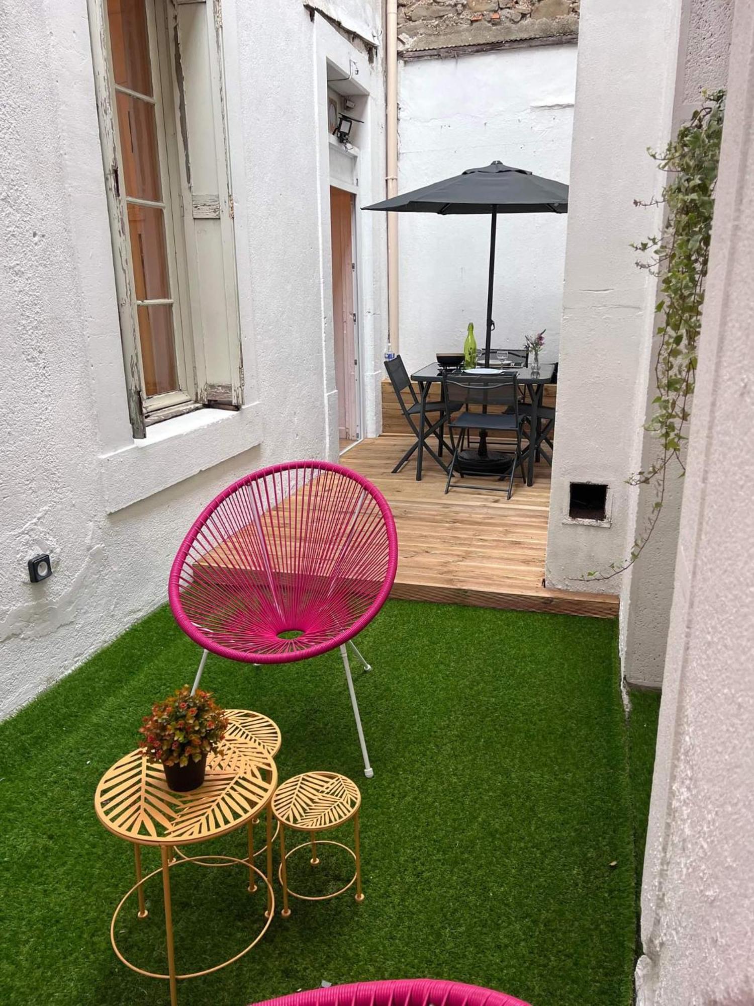 Apartment Climatise Aux Pieds De La Cite